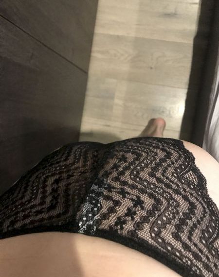 龚琳娜官宣离婚