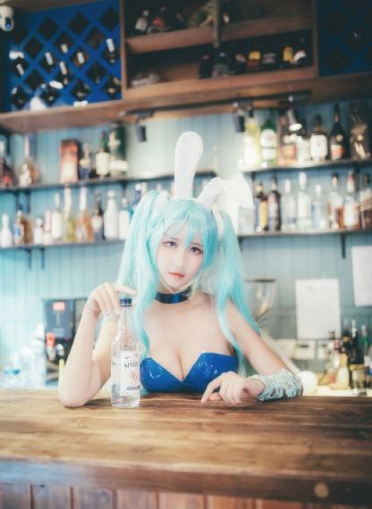 伦理片饥渴的女人